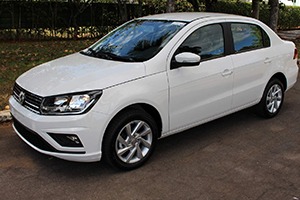 Voyage Sedan Manual